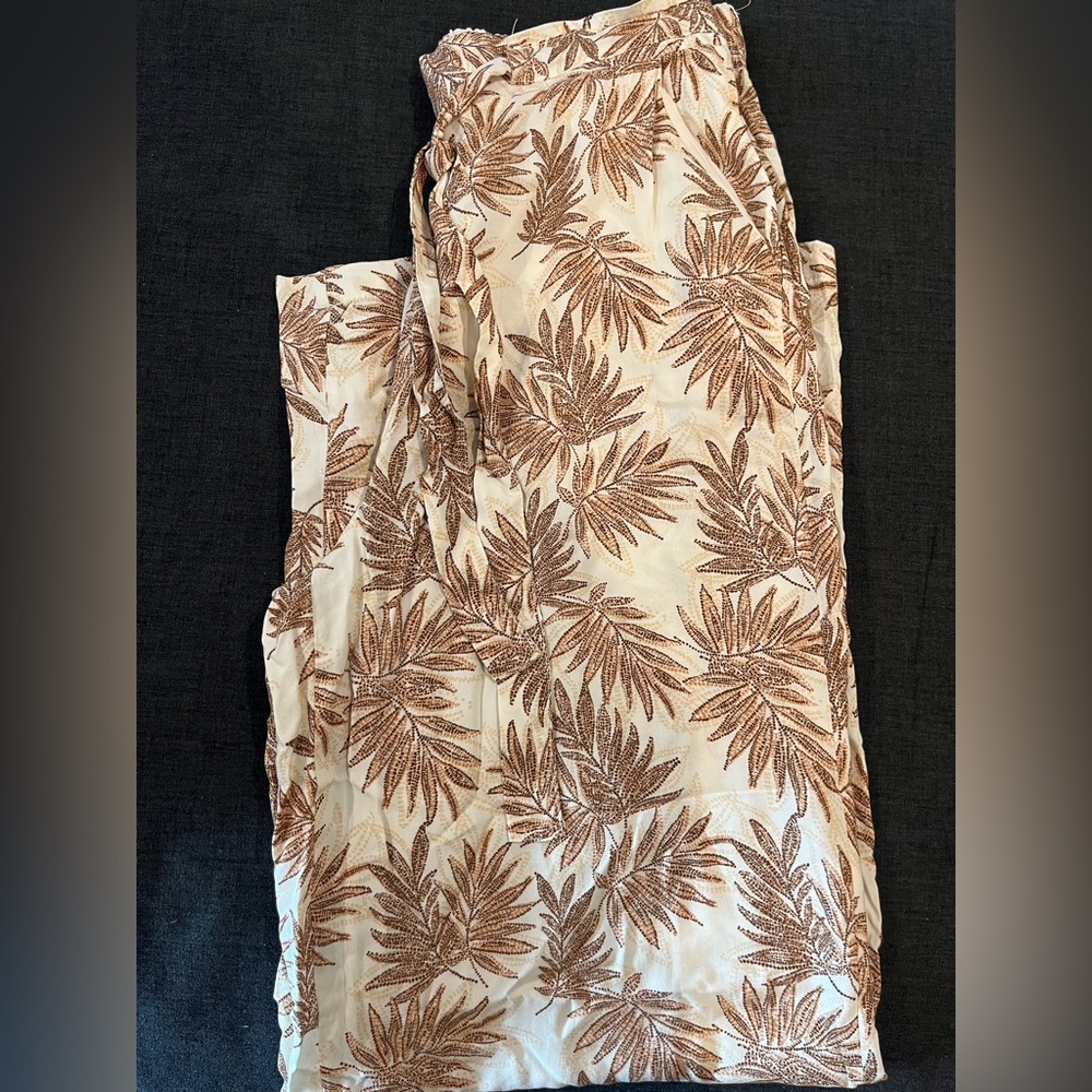 BNWT wide leg pants